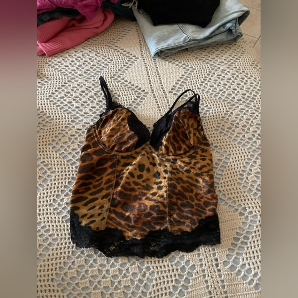 Bershka brown tops, s